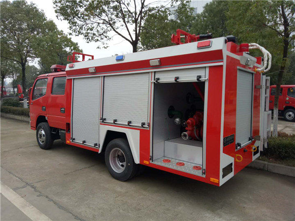 东风1.5吨水罐消防车（蓝牌）