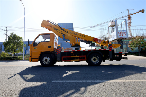 江铃17.5米蓝牌直臂高空车